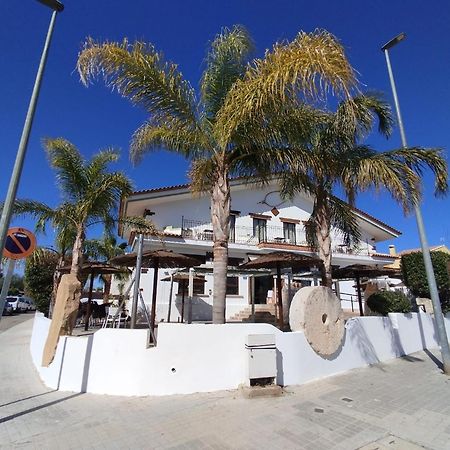 Hostal Espai Mediterrani Пуебла де Вайбона Екстериор снимка