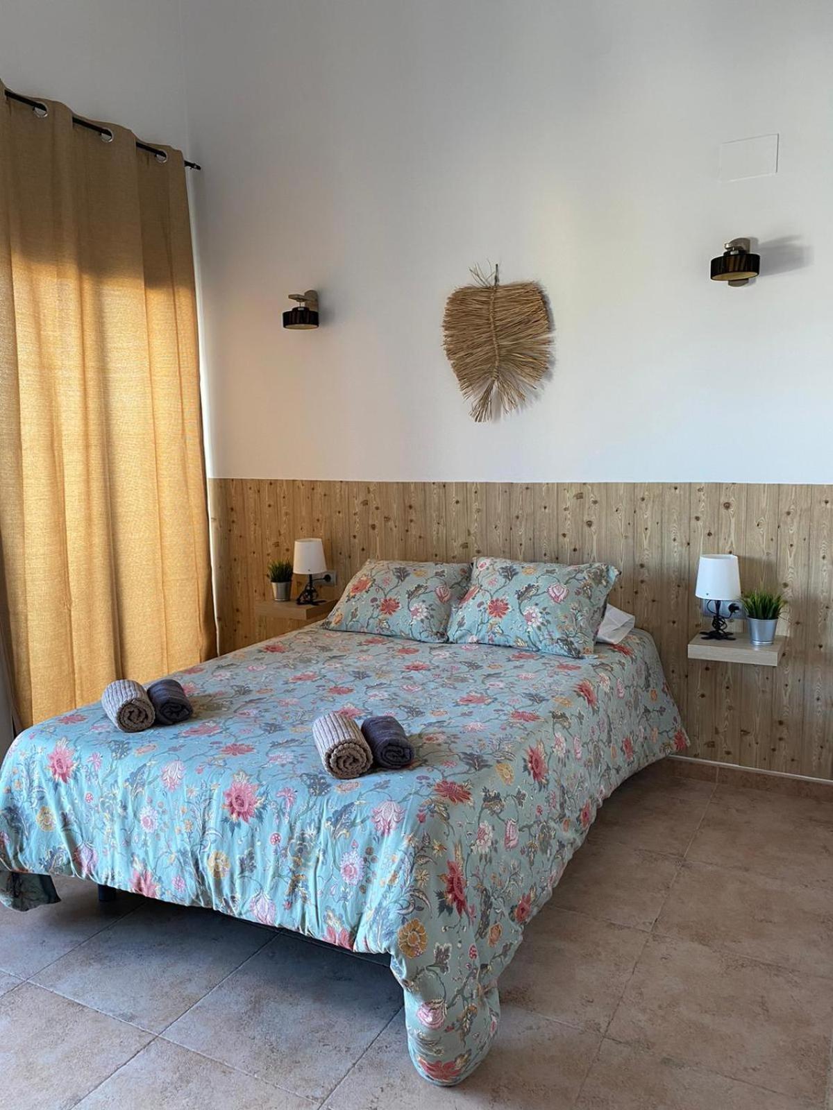 Hostal Espai Mediterrani Пуебла де Вайбона Екстериор снимка