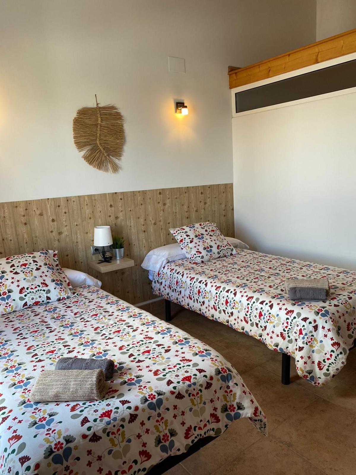 Hostal Espai Mediterrani Пуебла де Вайбона Екстериор снимка