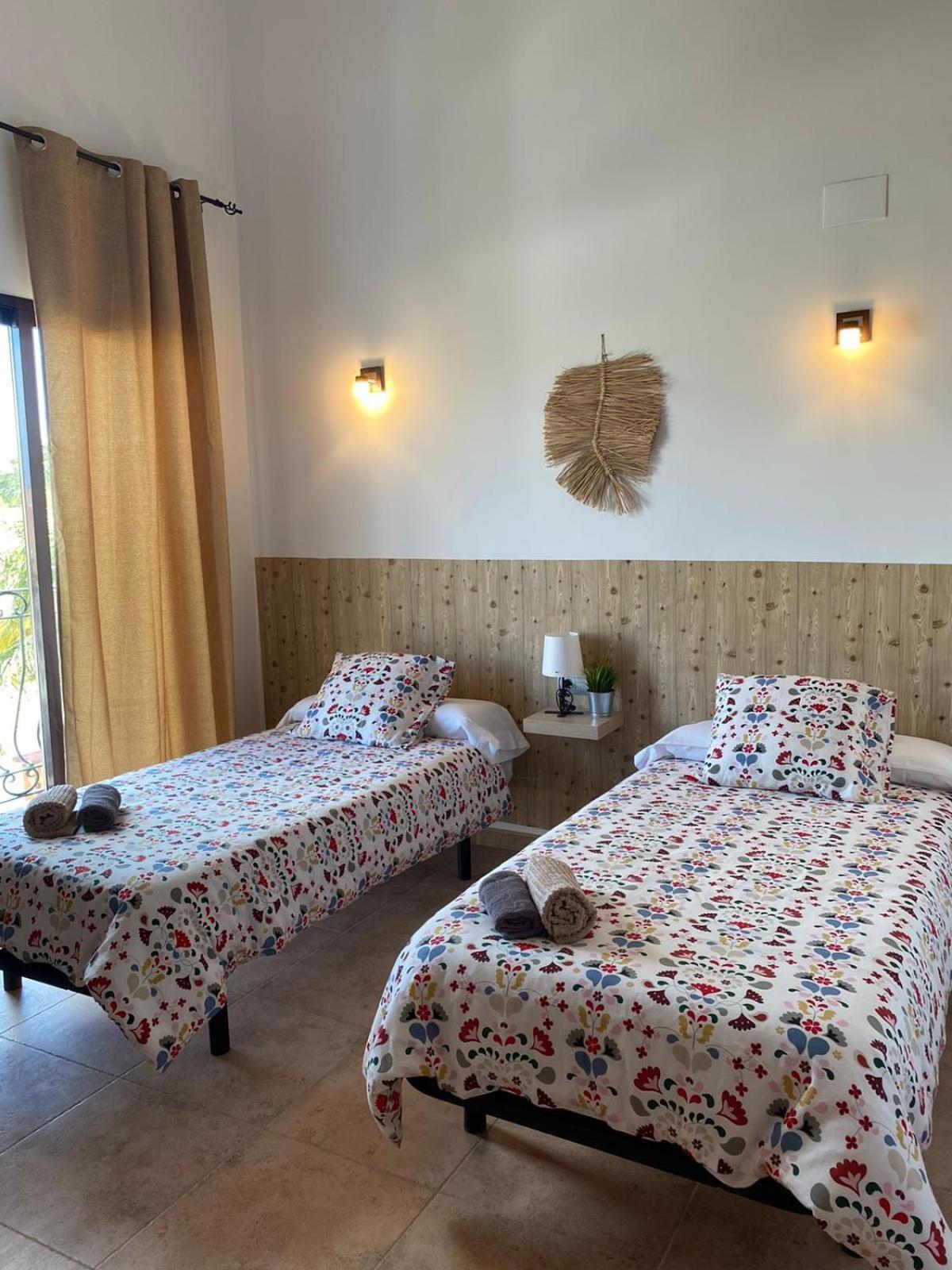 Hostal Espai Mediterrani Пуебла де Вайбона Екстериор снимка