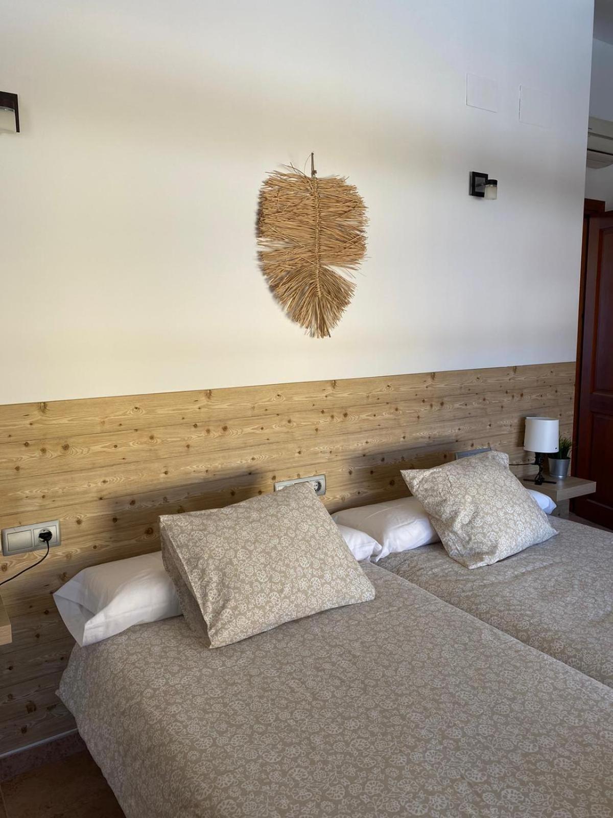 Hostal Espai Mediterrani Пуебла де Вайбона Екстериор снимка